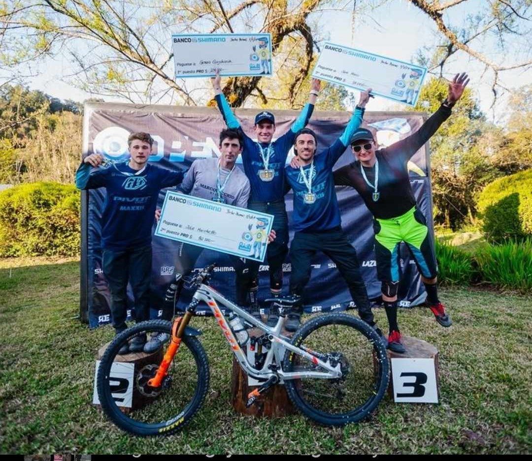 Notable actuación de Gonzalo Gajdosech en el Open Shimano Enduro