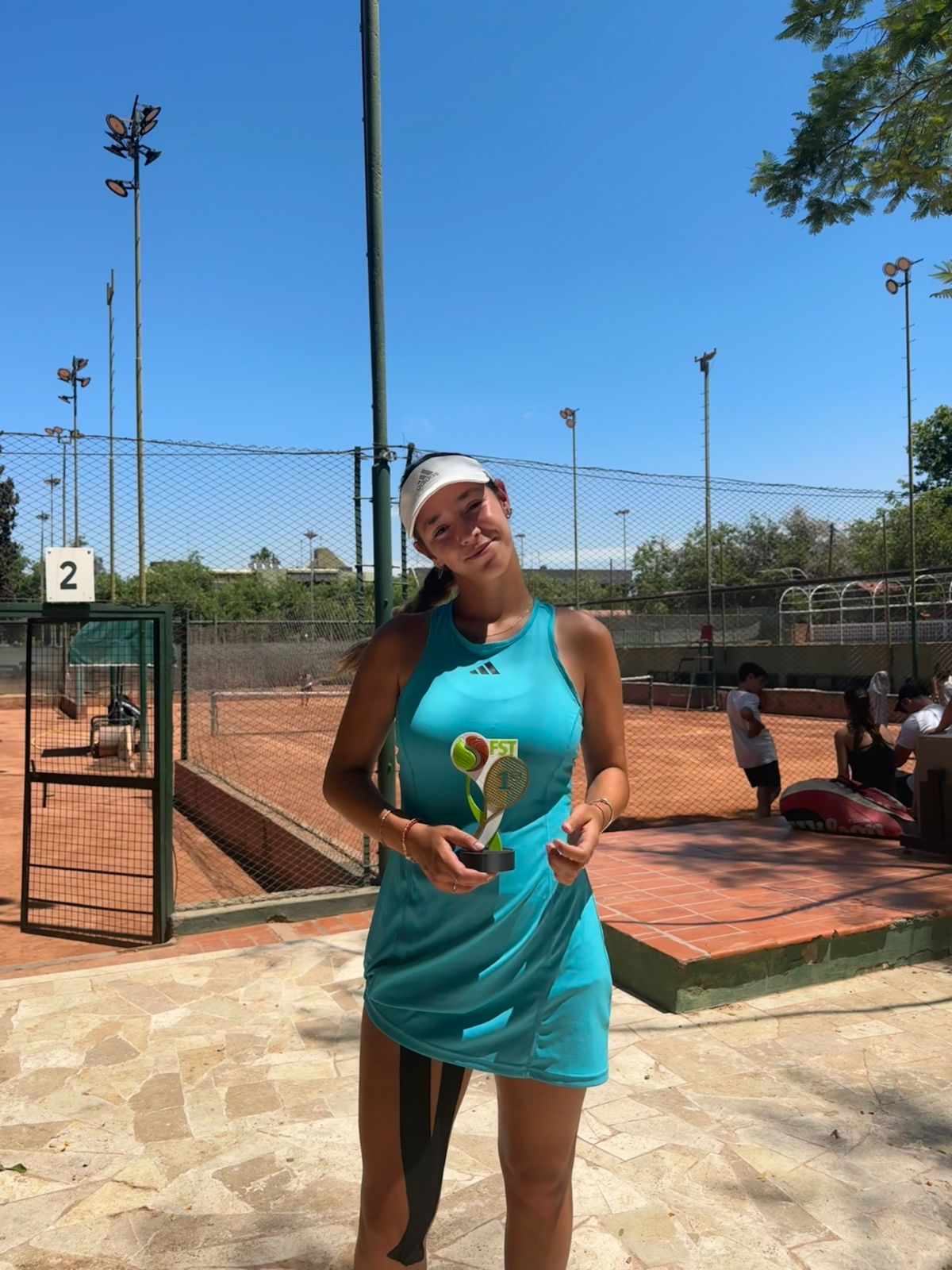 Tenis