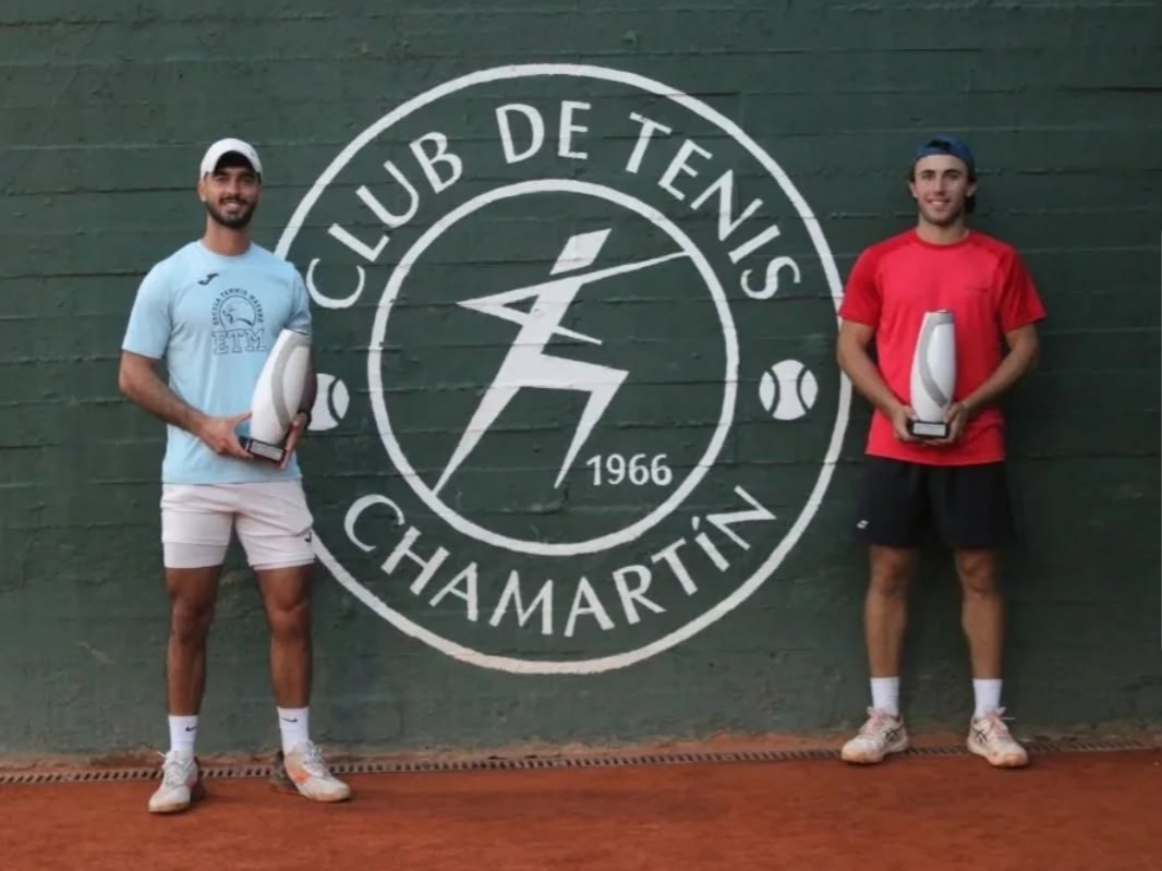 Tenis