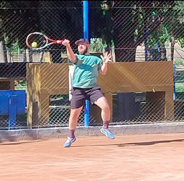 Tenis
