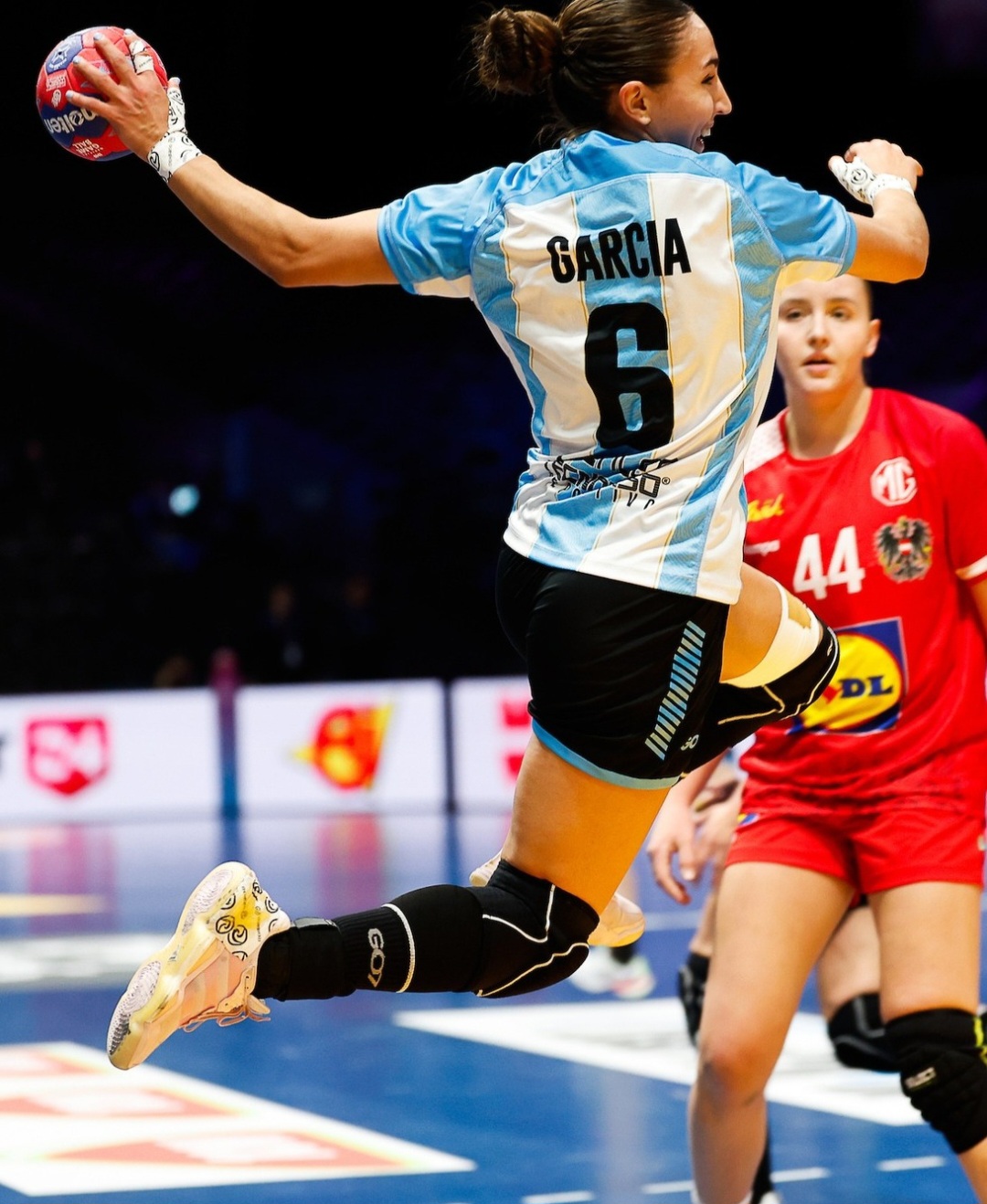 mundial fem balon ayelen