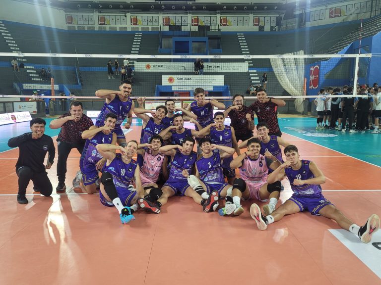 cuchillo entre dientes