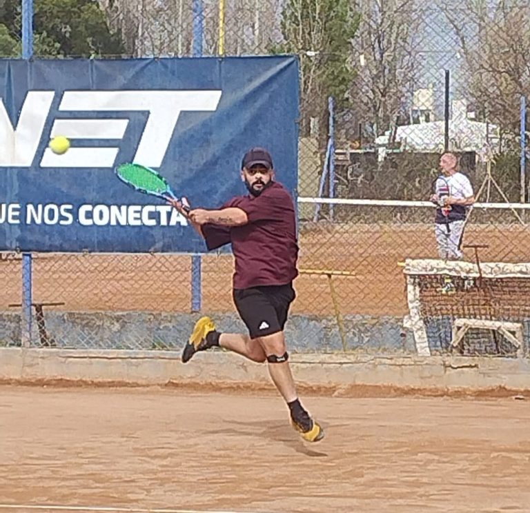 Tenis