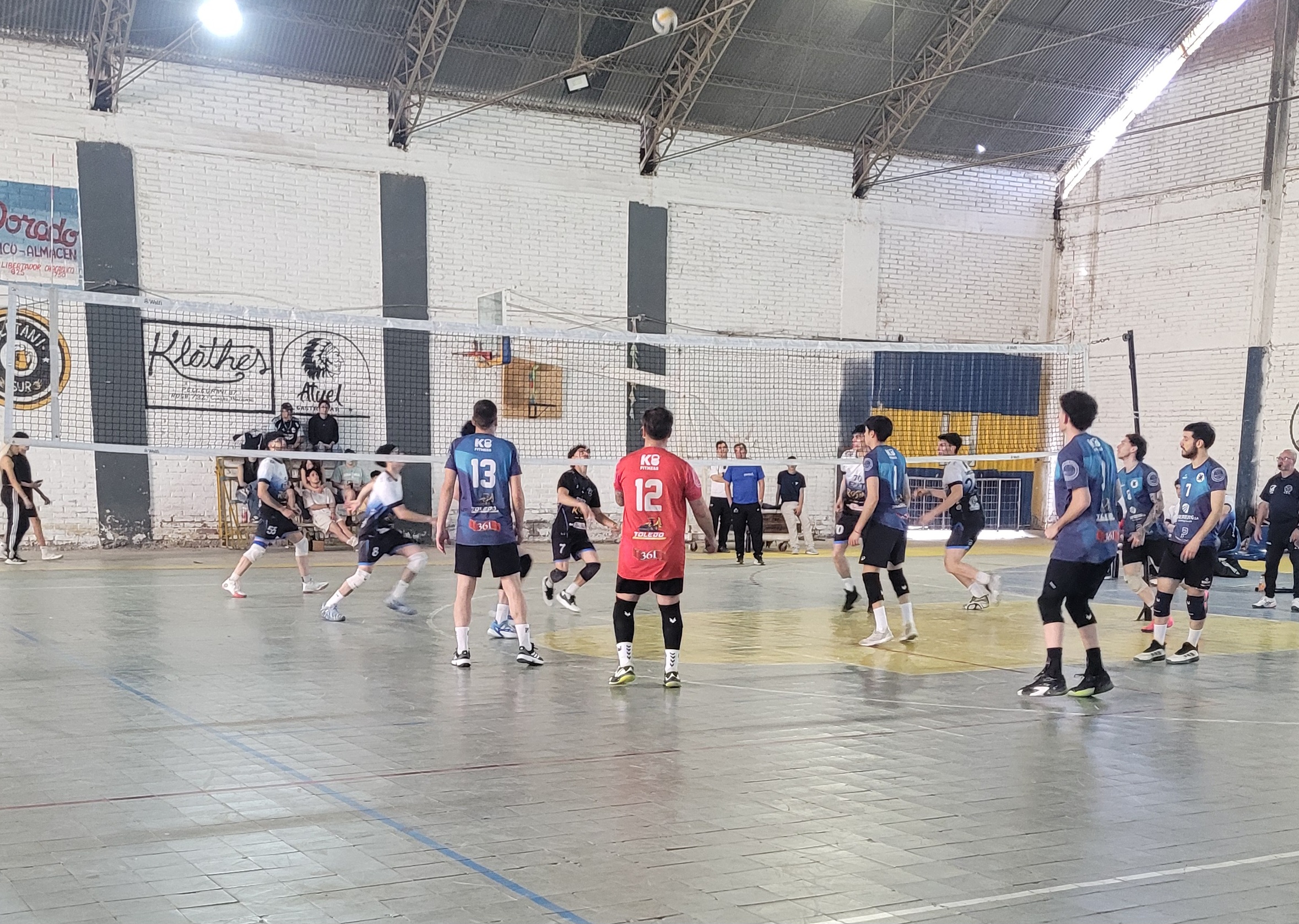 Voley